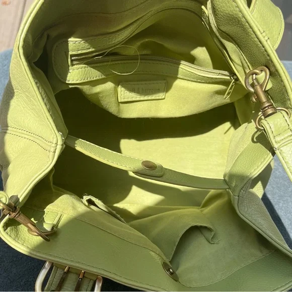 Spring green Croft and Barrow leather bag, satchel style with removable strap - Picture 5 of 8